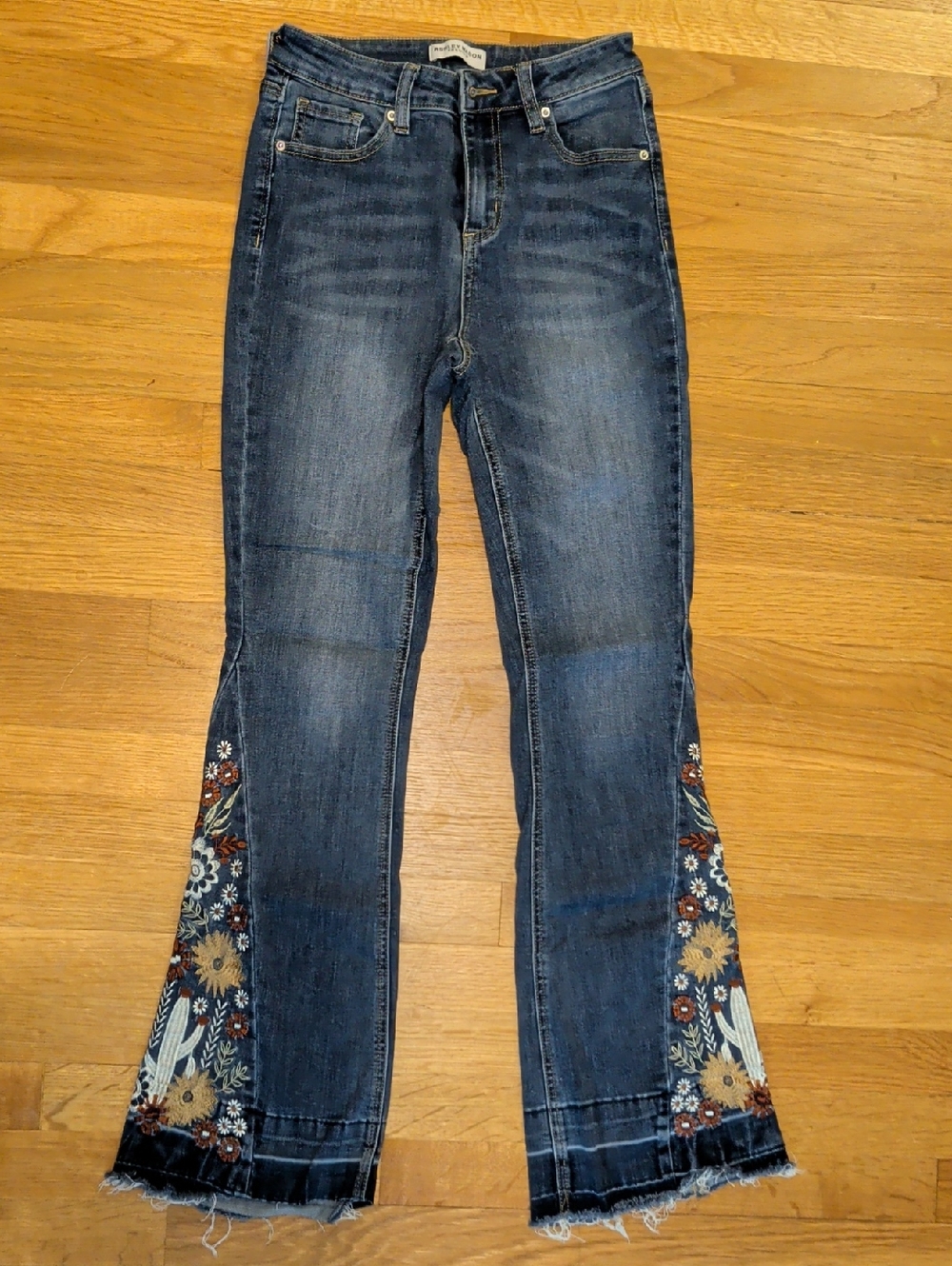 Dark Blue Flare Jeans with Floral Cactus Embroidery
